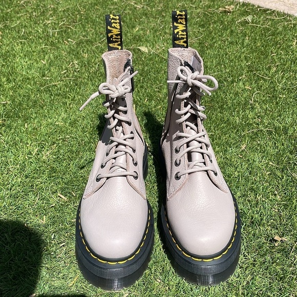 NWT DR MARTENS Jadon III Boots! - Picture 14 of 14